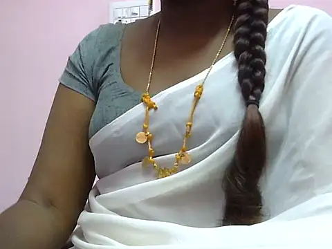 Hot akshara online show from January 11, 4:45 pm