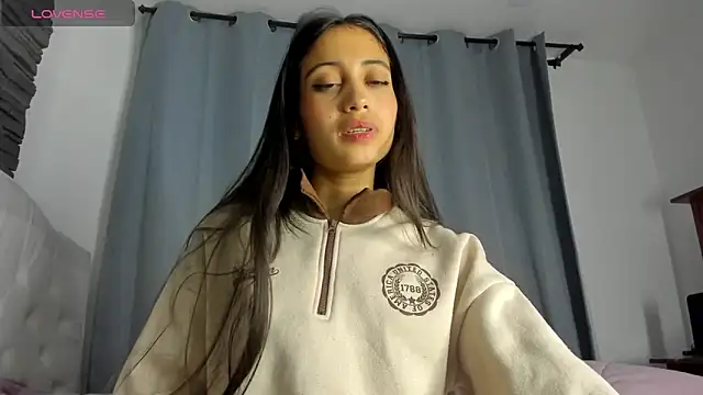 Loren parissi online show from April 15, 1:45 am