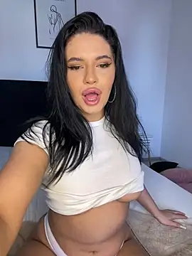 Nefera De Nile online show from March 4, 8:46 am