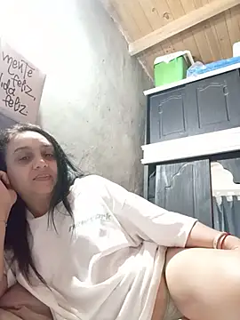Snapshot of argentinaylatina chatting on August 8, 2:57 am argentinaylatina online show from August 8, 2:57 am