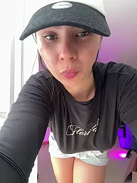 SofiaG  online show from February 4, 5:12 pm