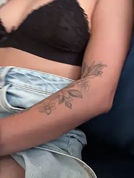 SofiaG  online show from February 6, 5:19 pm