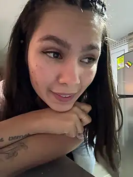 SofiaG  online show from February 26, 1:53 am