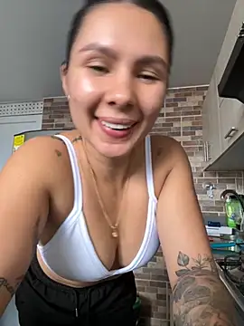 SofiaG  online show from November 8, 5:45 pm