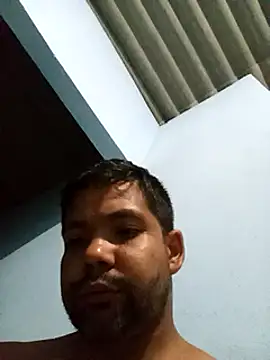 Snapshot of lele9457 chatting on February 14, 11:09 pm lele9457 online show from February 14, 11:09 pm