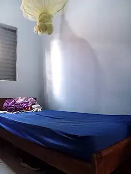 Snapshot of lele9457 chatting on March 5, 5:18 pm lele9457 online show from March 5, 5:18 pm