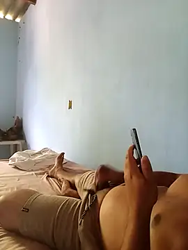 Snapshot of lele9457 chatting on March 10, 1:32 pm lele9457 online show from March 10, 1:32 pm