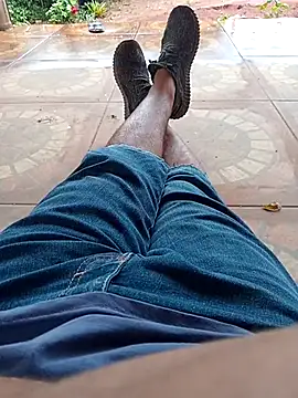 Snapshot of lele9457 chatting on March 22, 5:31 pm lele9457 online show from March 22, 5:31 pm