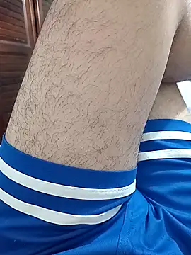 Snapshot of lele9457 chatting on November 2, 5:43 am lele9457 online show from November 2, 5:43 am