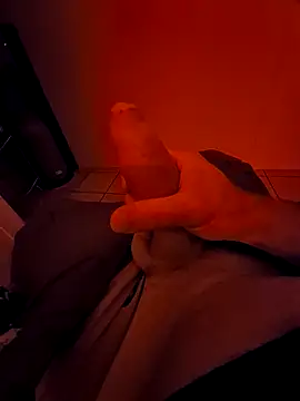 Snapshot of alpha_hard chatting on September 22, 5:48 pm alpha hard online show from September 22, 5:48 pm