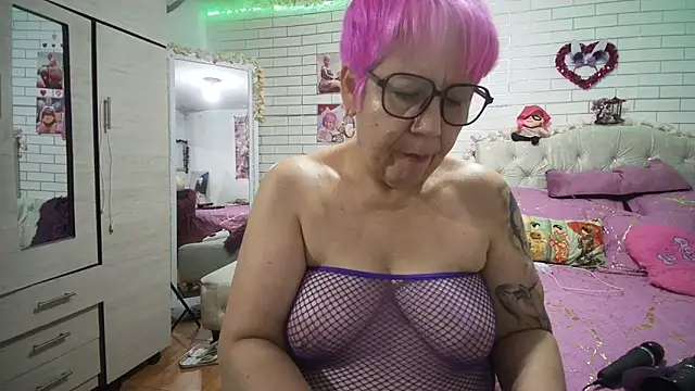 maturehot 65 online show from March 16, 10:14 pm