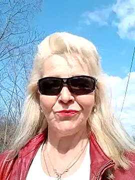 CassandraSandra44 online show from March 20, 9:59 am