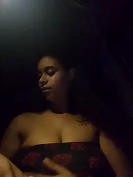 cinnaminnie online show from March 4, 1:01 am