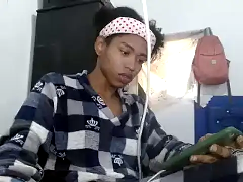 Snapshot of miriam775 chatting on December 3, 2:16 pm miriam775 online show from December 3, 2:16 pm