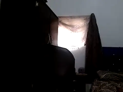 Snapshot of miriam775 chatting on December 21, 4:46 pm miriam775 online show from December 21, 4:46 pm