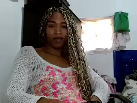 Snapshot of miriam775 chatting on December 31, 3:31 pm miriam775 online show from December 31, 3:31 pm