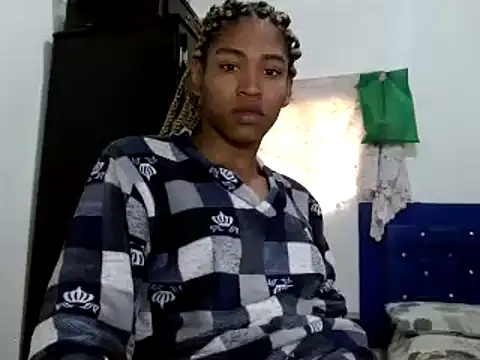 Snapshot of miriam775 chatting on January 7, 12:41 pm miriam775 online show from January 7, 12:41 pm