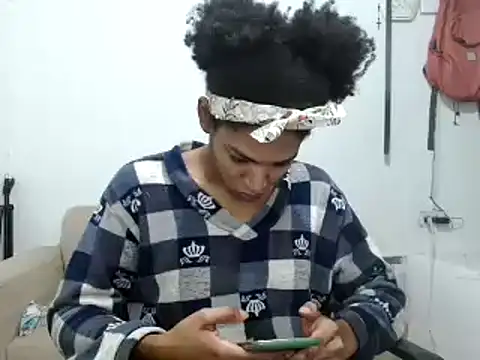 Snapshot of miriam775 chatting on September 18, 10:28 am miriam775 online show from September 18, 10:28 am