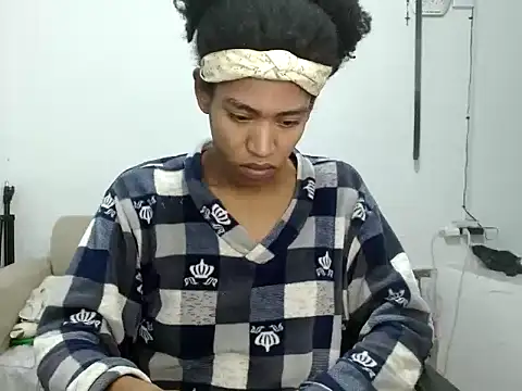 Snapshot of miriam775 chatting on September 23, 10:40 am miriam775 online show from September 23, 10:40 am