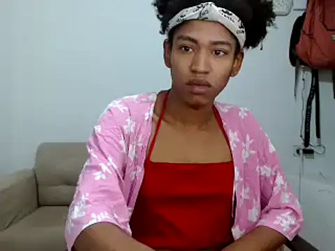 Snapshot of miriam775 chatting on November 13, 10:58 am miriam775 online show from November 13, 10:58 am