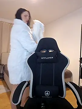 Jujuicy 97 online show from November 8, 5:23 pm