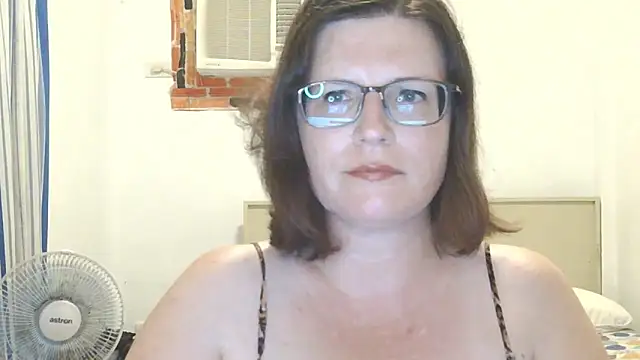 CrimsonMistress online show from March 27, 4:29 pm