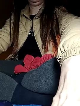 JasminePham online show from December 24, 9:22 pm