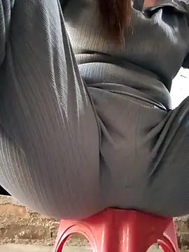 JasminePham online show from March 3, 1:53 am