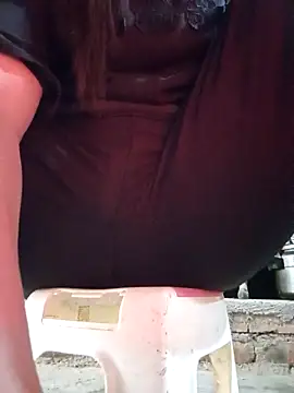 JasminePham online show from March 5, 1:10 am