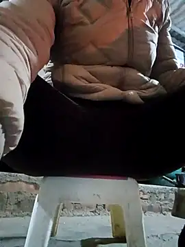 JasminePham online show from March 18, 1:00 am