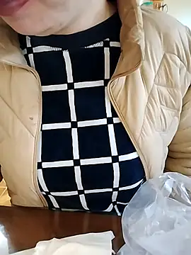 JasminePham online show from November 25, 1:27 am