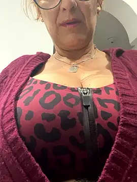 anastasia and jordan online show from April 10, 11:04 am