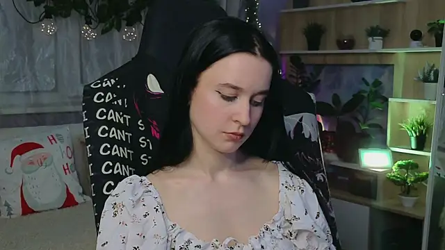 KiraLiLime online show from March 13, 9:37 pm