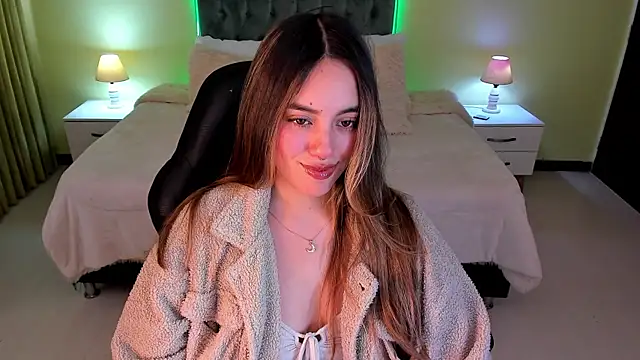  Charlotte evans 1 online show from April 13, 8:03 pm