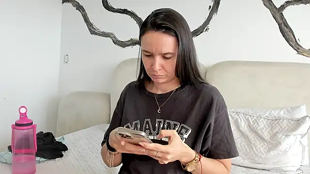 BridgetRodriguez online show from January 26, 3:36 pm