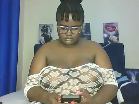 Snapshot of Montel_Montel_ chatting on March 19, 10:31 pm Montel Montel online show from March 19, 10:31 pm