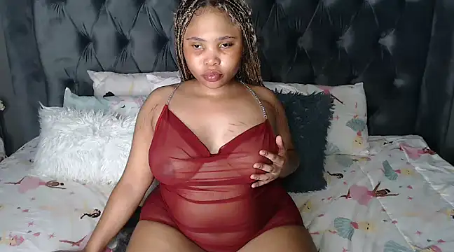 Snapshot of Anaelle24 chatting on December 9, 2:13 am Anaelle24 online show from December 9, 2:13 am