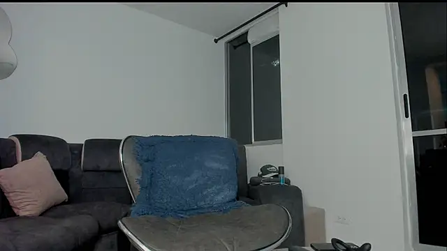 Snapshot of davis_alx1 chatting on February 8, 12:06 am davis alx1 online show from February 8, 12:06 am