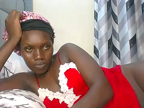 Snapshot of Slimthick900 chatting on February 23, 10:09 pm Slimthick900 online show from February 23, 10:09 pm