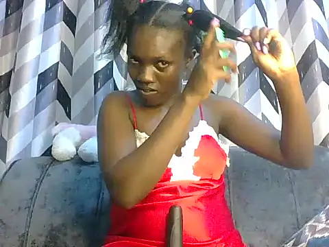 Snapshot of Slimthick900 chatting on March 4, 12:50 am Slimthick900 online show from March 4, 12:50 am