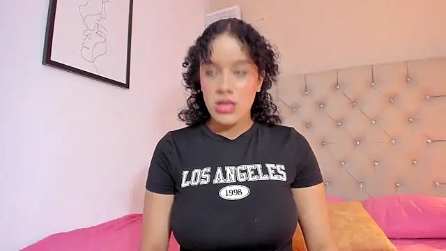 vanesasexyhot21 online show from November 29, 2:25 am