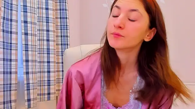 Snapshot of AniaGray chatting on January 23, 6:39 am AniaGray online show from January 23, 6:39 am