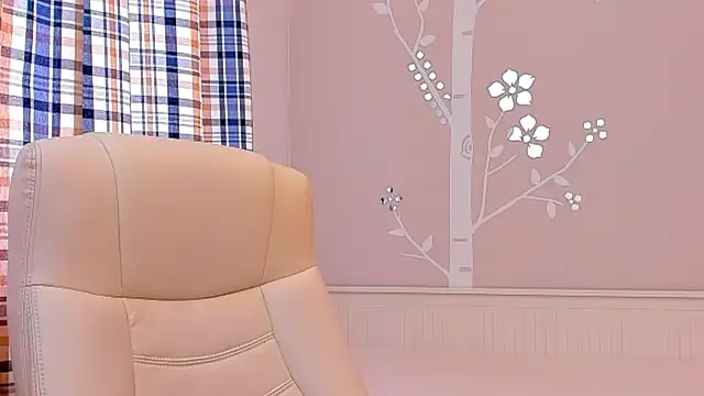 Snapshot of AniaGray chatting on January 23, 9:39 am AniaGray online show from January 23, 9:39 am