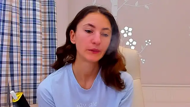 Snapshot of AniaGray chatting on January 25, 6:45 am AniaGray online show from January 25, 6:45 am