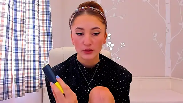 Snapshot of AniaGray chatting on January 31, 10:20 am AniaGray online show from January 31, 10:20 am