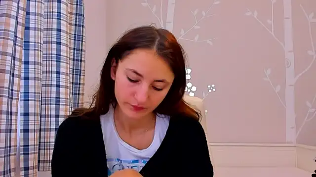 Snapshot of AniaGray chatting on February 1, 6:43 am AniaGray online show from February 1, 6:43 am