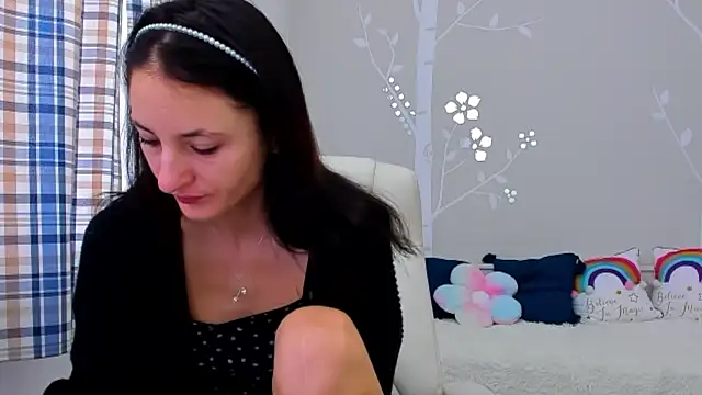 Snapshot of AniaGray chatting on February 17, 6:42 am AniaGray online show from February 17, 6:42 am