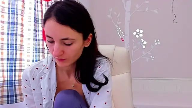 Snapshot of AniaGray chatting on February 25, 10:37 am AniaGray online show from February 25, 10:37 am