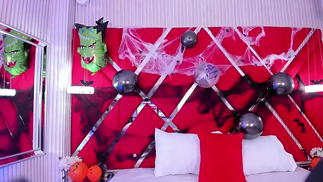 SusanCouper online show from October 25, 10:48 pm