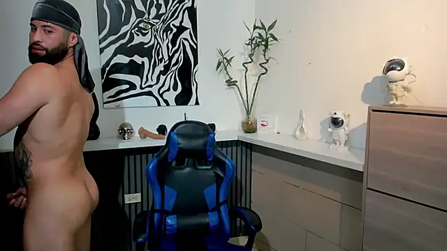 Daemon21 online show from December 13, 7:53 pm